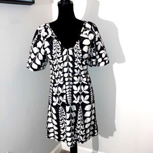 Chaudry KC | Women’s Black/White/Gold Mini Dress - Size Small